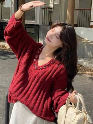 Sexy off-shoulder long-sleeved knit sweater for women