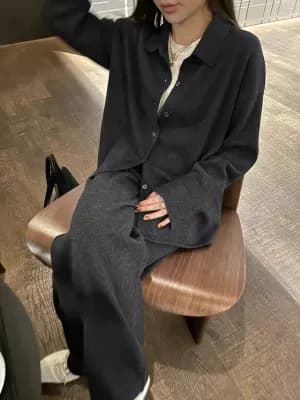 UM Grey Two-Piece Suit: Lazy Style Collared Cardigan Sweater, Simple Elastic Waist Knit Casual Pants