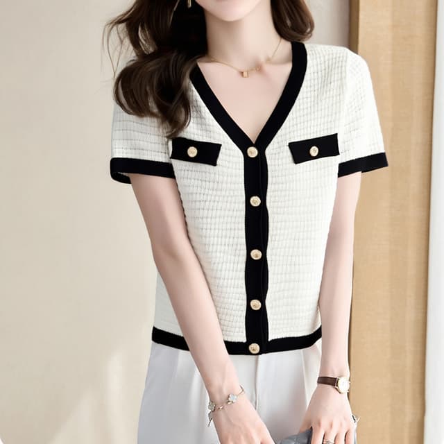 Summer new French style Chanel style V-neck contrast color knitted short