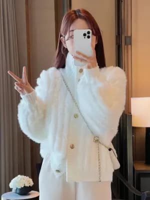 Women's Chanel-style high-neck single-breasted fur coat