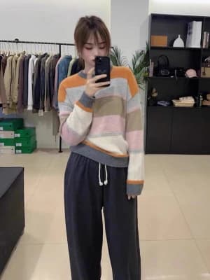 Soft and cozy women's sweater, new 2025 autumn/winter design