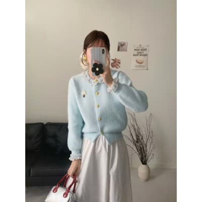 Lace-trimmed round neck Chanel-style soft and skin-friendly knitted cardigan