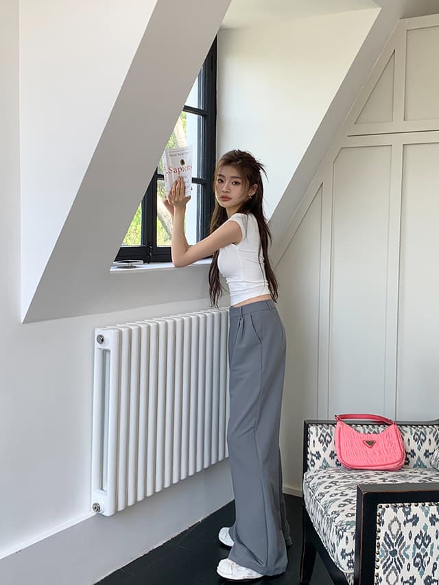 New style good figure slim high waist hot girl solid color round neck T-shirt