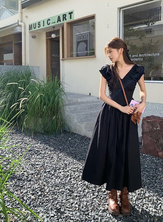 Spring and summer French waist dress