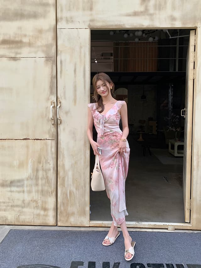Spring and summer French floral dress