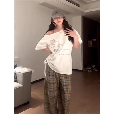 T-shirt for women, summer 2025 loose and lazy style top.