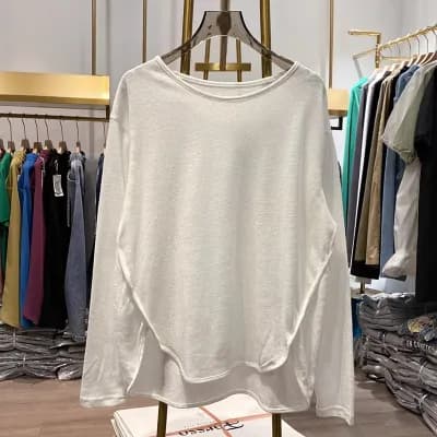 Thin white long-sleeved sun protection T-shirt for women