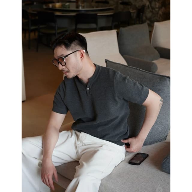 Henley collar short sleeve sweater men's pineapple pattern