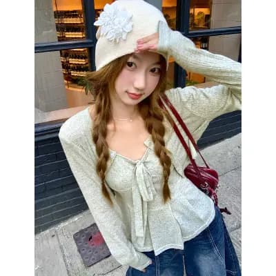 camisole inner layer women's autumn short jacket two-piece set.