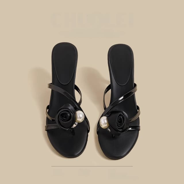 New black with skirt pearl high-heeled sandals